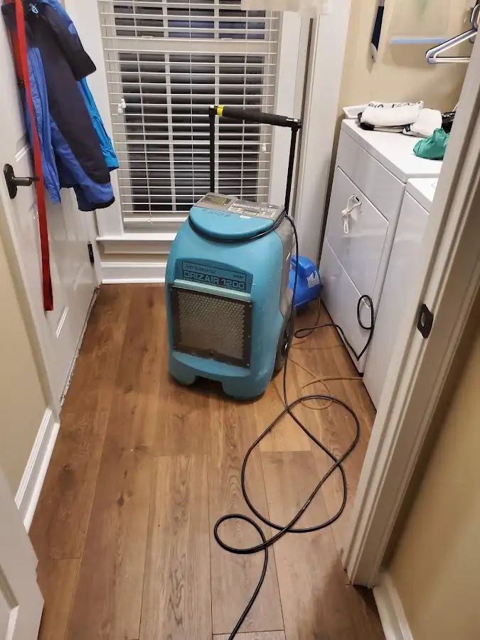 Commercial dehumidifier deployed for Crawl Space Restoration in Hollister